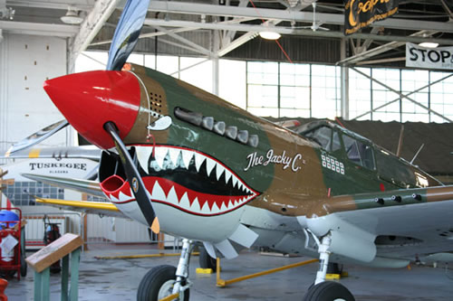 Curtiss P-40 Flying Tigers